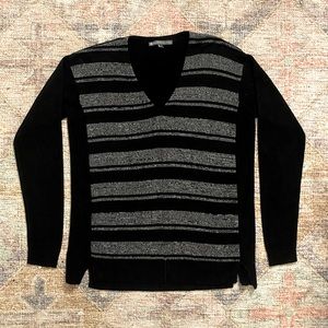 Elliott Lauren Like New V-Neck Color Block Striped Sweater